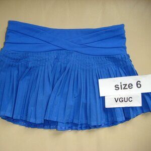 Ivivva Girl by Lululemon Pleat The Game Skirt  Skort built in shorts blue size 6